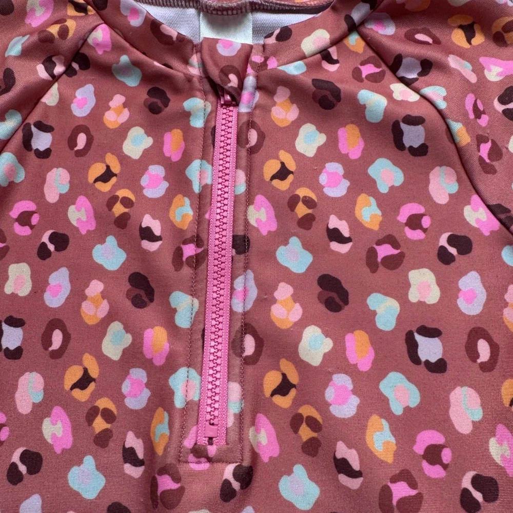 Cat & Jack Girls Pink Leopard Print Long Sleeve Rash Guard Swimsuit Size S 6/7